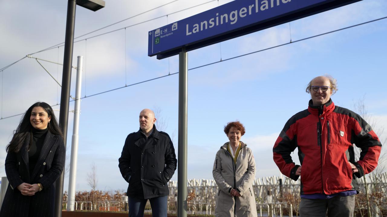 Fractieleden GLL op station Lansingerland Zoetermeer